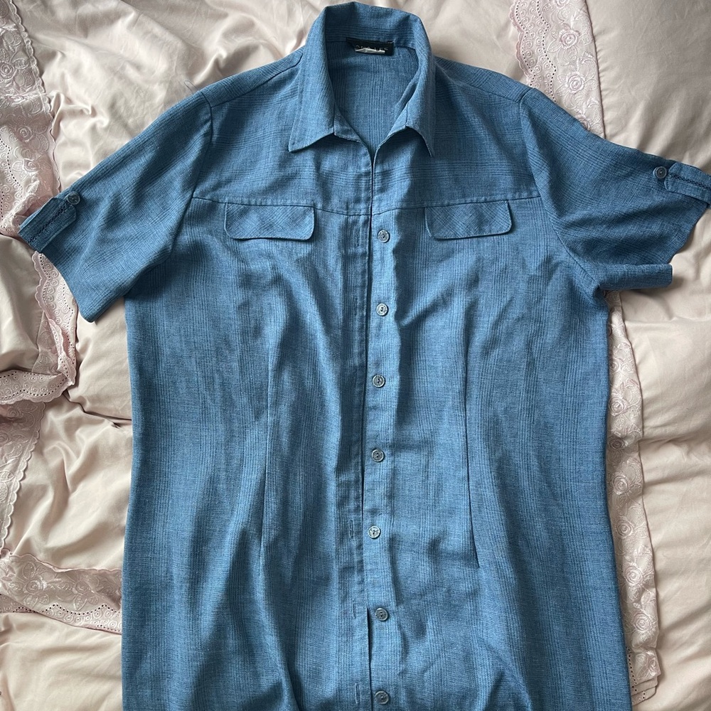 Short Sleeve Denim Button Up Dress, great condition.